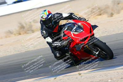 media/Jan-08-2022-SoCal Trackdays (Sat) [[1ec2777125]]/Turn 15 Inside (950am)/